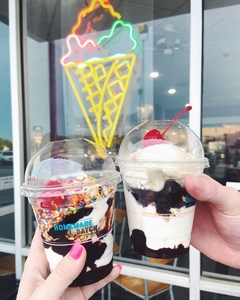 Read more about the article Sweet Appreciation: Celebrating Teachers with Marble Slab Creamery’s Ice Cream Catering on Teacher Appreciation Day